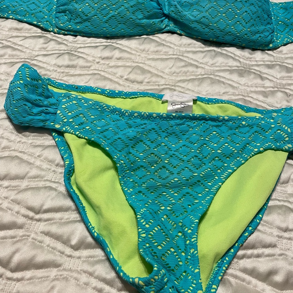 Jessica Simpson 2 pc swimsuit medium great shape purchased at Macys